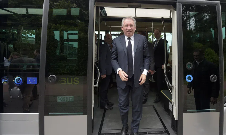 França perde a Champions! Governo cai