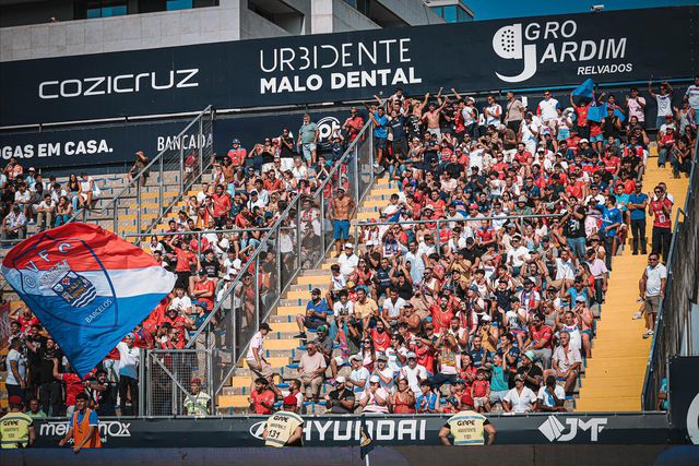 Gil Vicente reduz preço dos bilhetes e oferece transporte para Braga