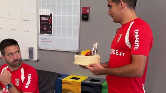 «É só mais um aninho»: João Moutinho surpreendido pelo SC Braga
