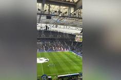 Assobios para o City e aplausos para o FC Porto: equipas já aquecem
