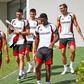 Plantel do Benfica antes de treino no campus do Seixal (foto: SL Benfica)