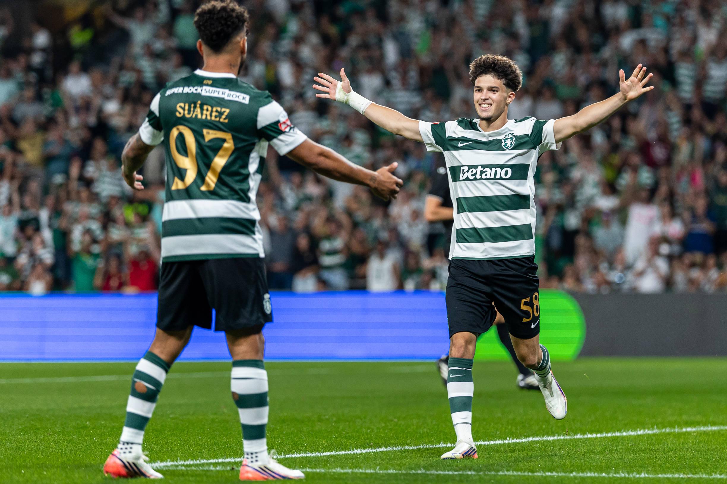 Suárez 'está de volta' e agora com um novo e fiel escudeiro: o jovem Flávio Gonçalves - foto: IMAGO