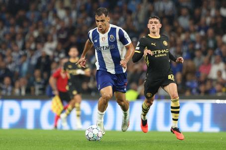 Gabri Veiga foi o último a ser substituído e ouviu forte aplauso do Estádio do Dragão - Foto: Catarina Morais/Kapta+