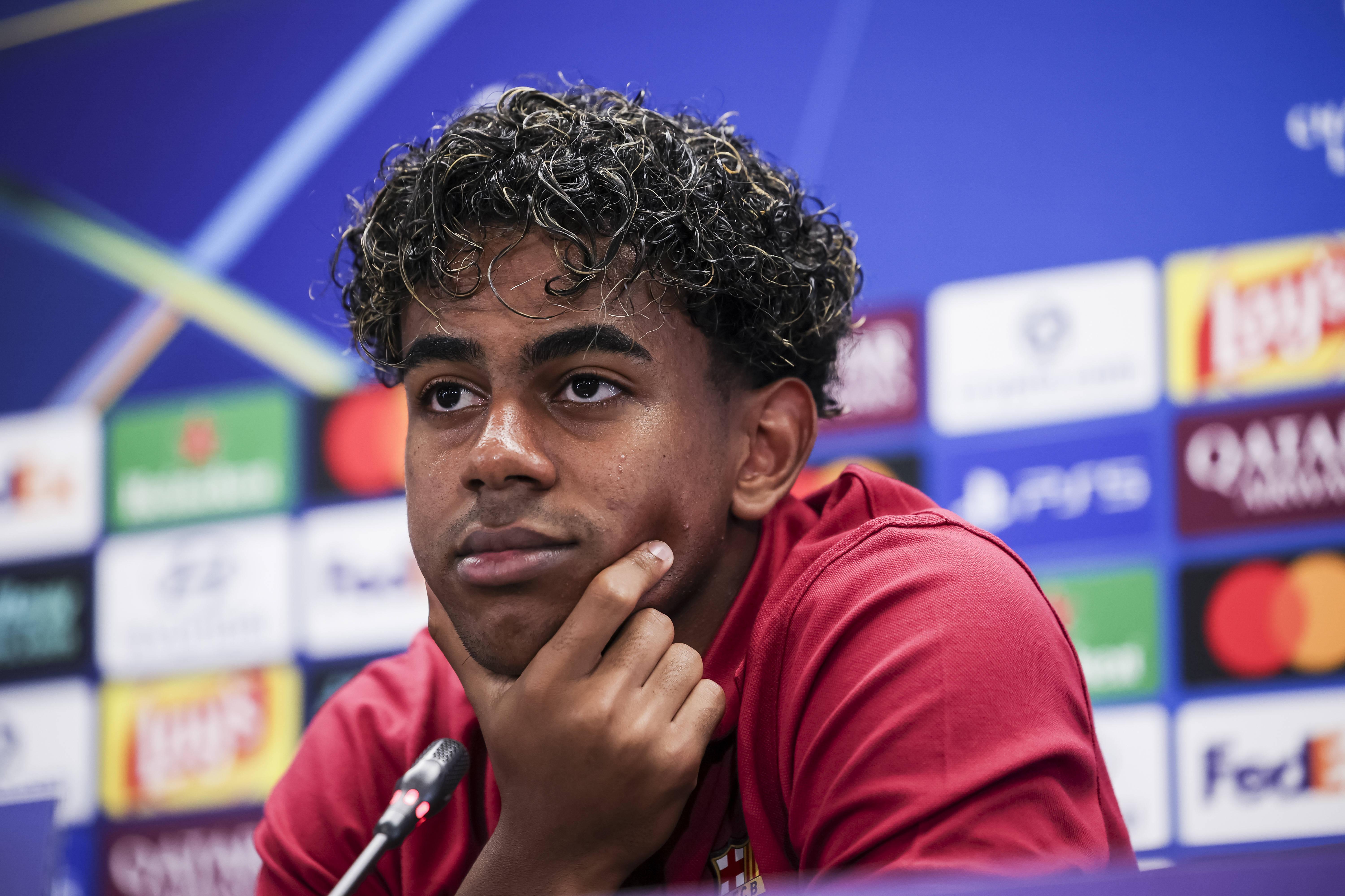 Lamine Yamal em conferência de imprensa de antevisão ao jogo do Barcelona na Champions