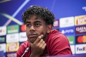 Lamine Yamal em conferência de imprensa de antevisão ao jogo do Barcelona na Champions