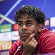 Lamine Yamal em conferência de imprensa de antevisão ao jogo do Barcelona na Champions
