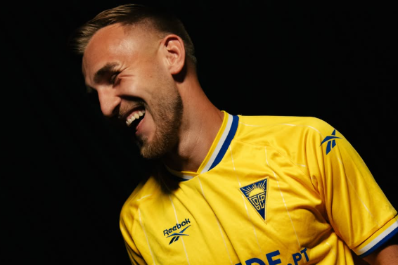 O bósnio Nail Omerovic foi um dos últimos reforços a chegar à Amoreira (Foto Estori SAD)