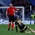 Um vermelho por mostrar: a análise à arbitragem do FC Porto-Man. City
