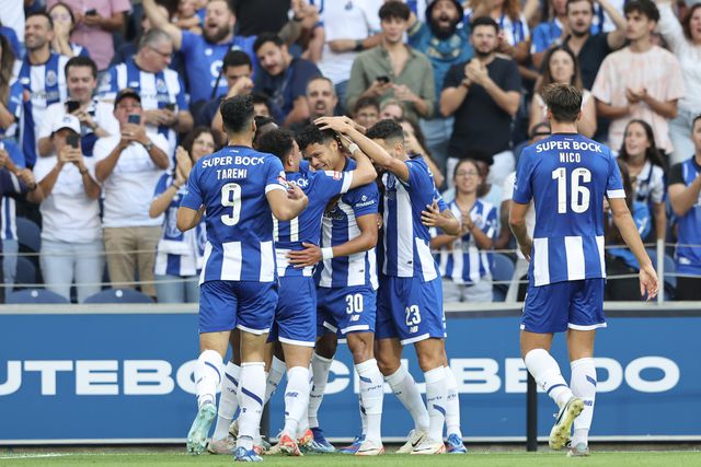 Dragão tremeu no regresso às vitórias