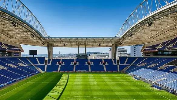 «A questão do FC Porto não é só a arbitragem, é todo o ambiente que se cria no Dragão»