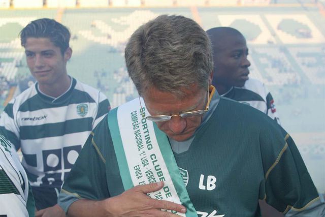Laszlo Boloni assiste ao Sporting-Arouca