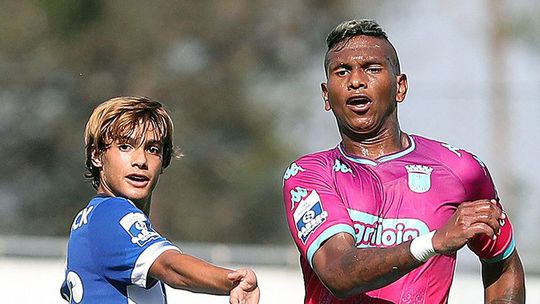 Duelo de golaços no empate entre FC Porto B e Torreense