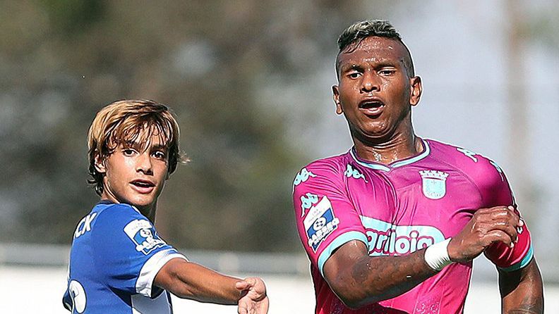 Duelo de golaços no empate entre FC Porto B e Torreense