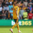 Pedro Neto assiste para os Wolves, Brighton e Liverpool empatam