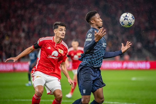 FC Porto revela quanto rendeu a venda de Diogo Leite