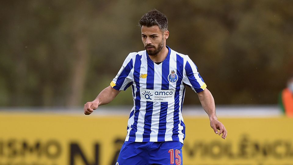 Livre desde o fim do contrato com o FC Porto, Carraça vai jogar no Chaves