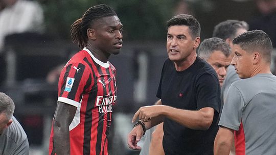 Lenda do Milan critica Leão e Fonseca: «Algo não está a funcionar no balneário»