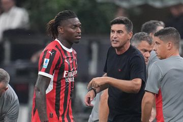 Lenda do Milan critica Leão e Fonseca: «Algo não está a funcionar no balneário»