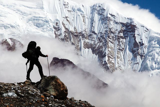 Alpinismo: cinco russos morrem a escalar pico no Nepal