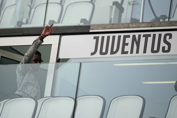 Pogba volta a jogar já em novembro… mas não é com a Juventus