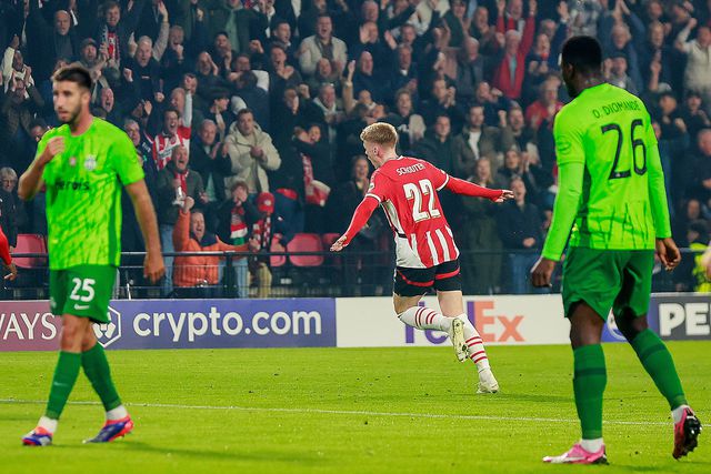 A alternativa do PSG a João Neves que marcou ao Sporting na Liga dos Campeões