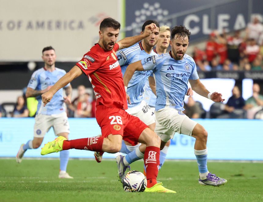 Paulinho, avançado português do Toluca