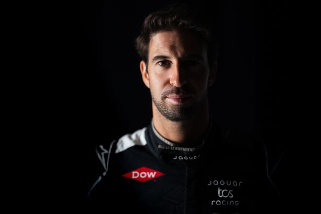 António Félix da Costa com as cores da Jaguar - Foto: Jaguar