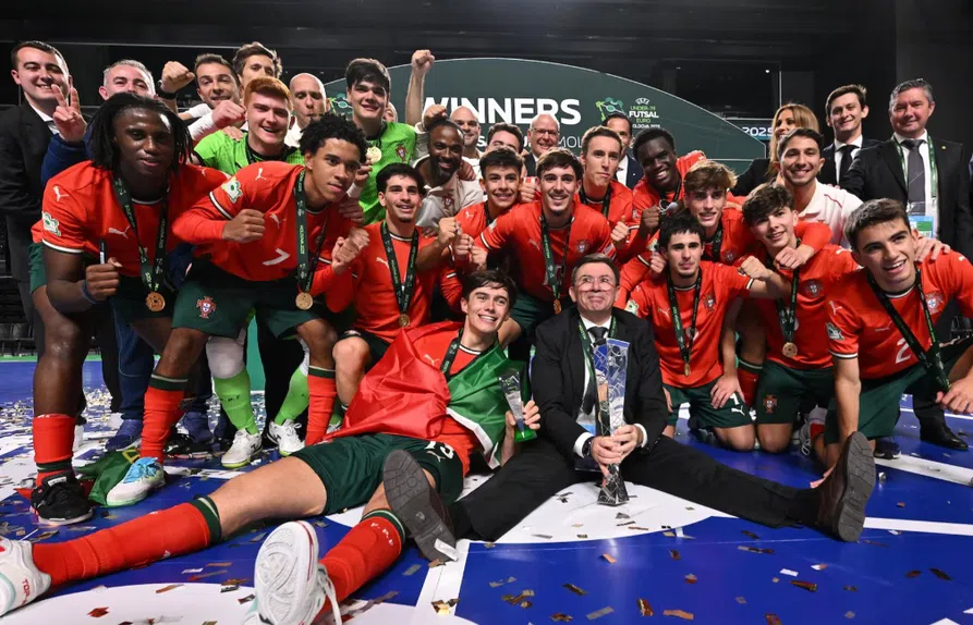 Futsal português arrasa! Europa aos seus pés
