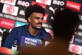 Renato Veiga, defesa-central da Seleção Nacional, em conferência de imprensa - Foto: Miguel Nunes