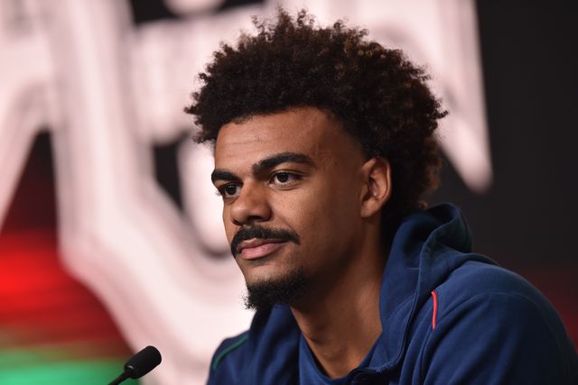 Renato Veiga, defesa-central da Seleção Nacional, em conferência de imprensa - Foto: Miguel Nunes