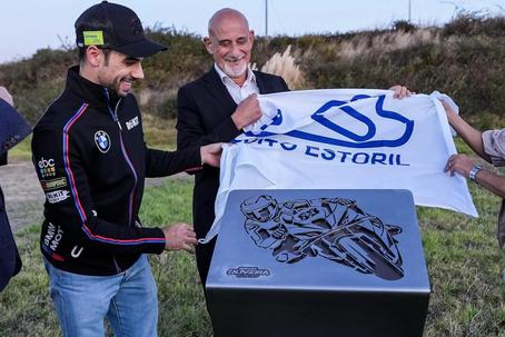 A Curva 7 do Circuito do Estoril passa a chamar-se Miguel Oliveira (foto com D.R.)