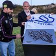 A Curva 7 do Circuito do Estoril passa a chamar-se Miguel Oliveira (foto com D.R.)