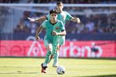 Xavi Espart, promessa do Barcelona, renova até 2030