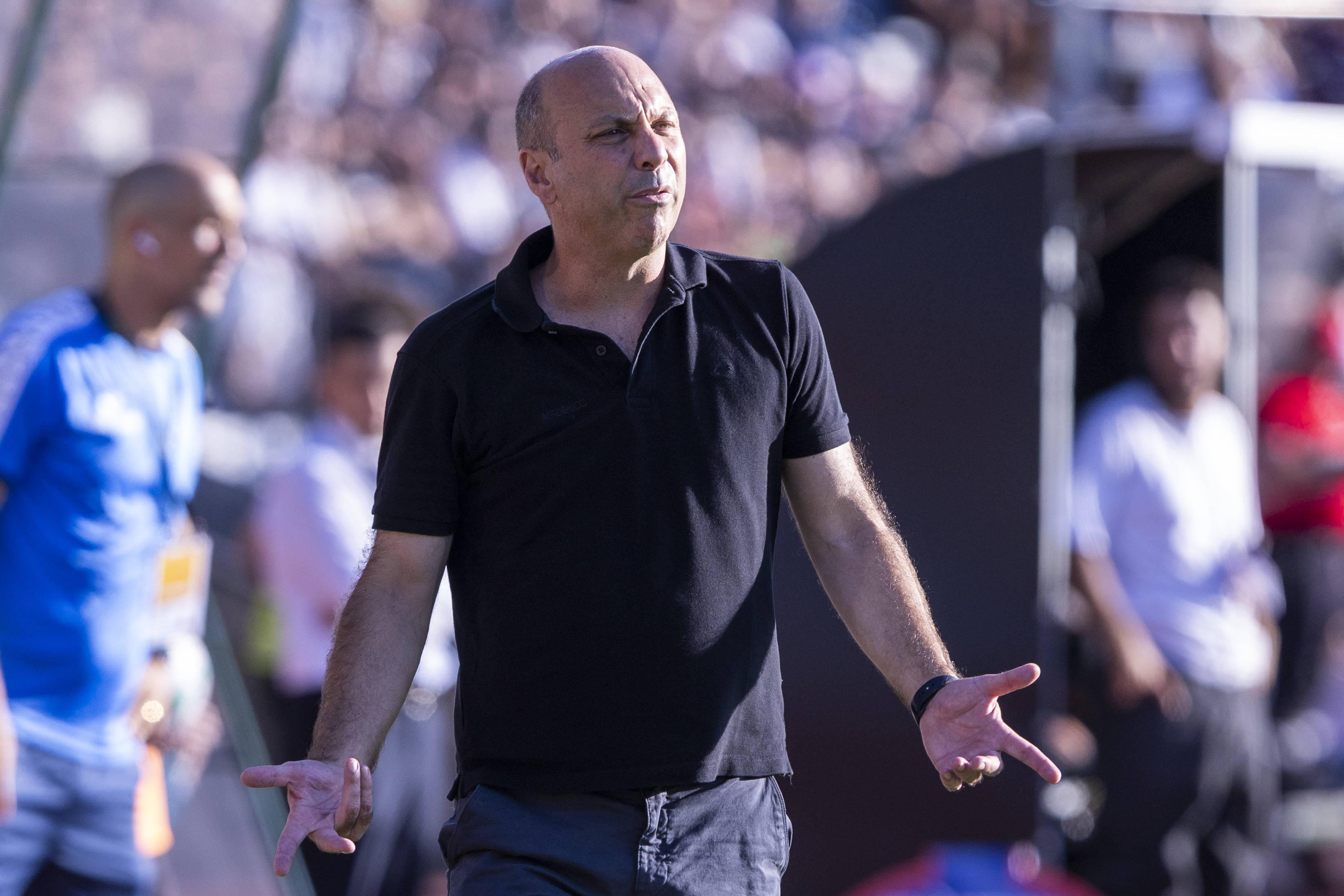 Bruno Pinheiro elogia o Estoril e diz que só um Académico de Viseu ao seu melhor nível poderá derrotar os canarinhos