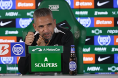 «Antigamente chamávamos o padre para benzer, não é?»
