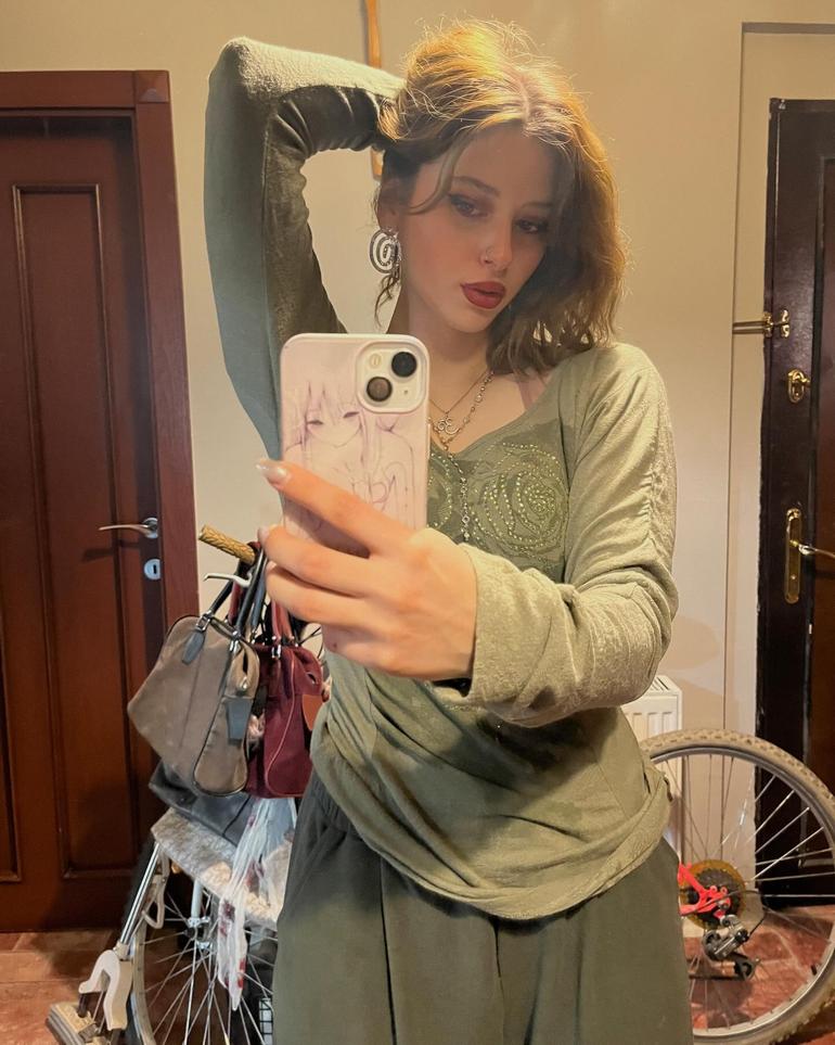 Instagram/Meryem Cabbaroglu