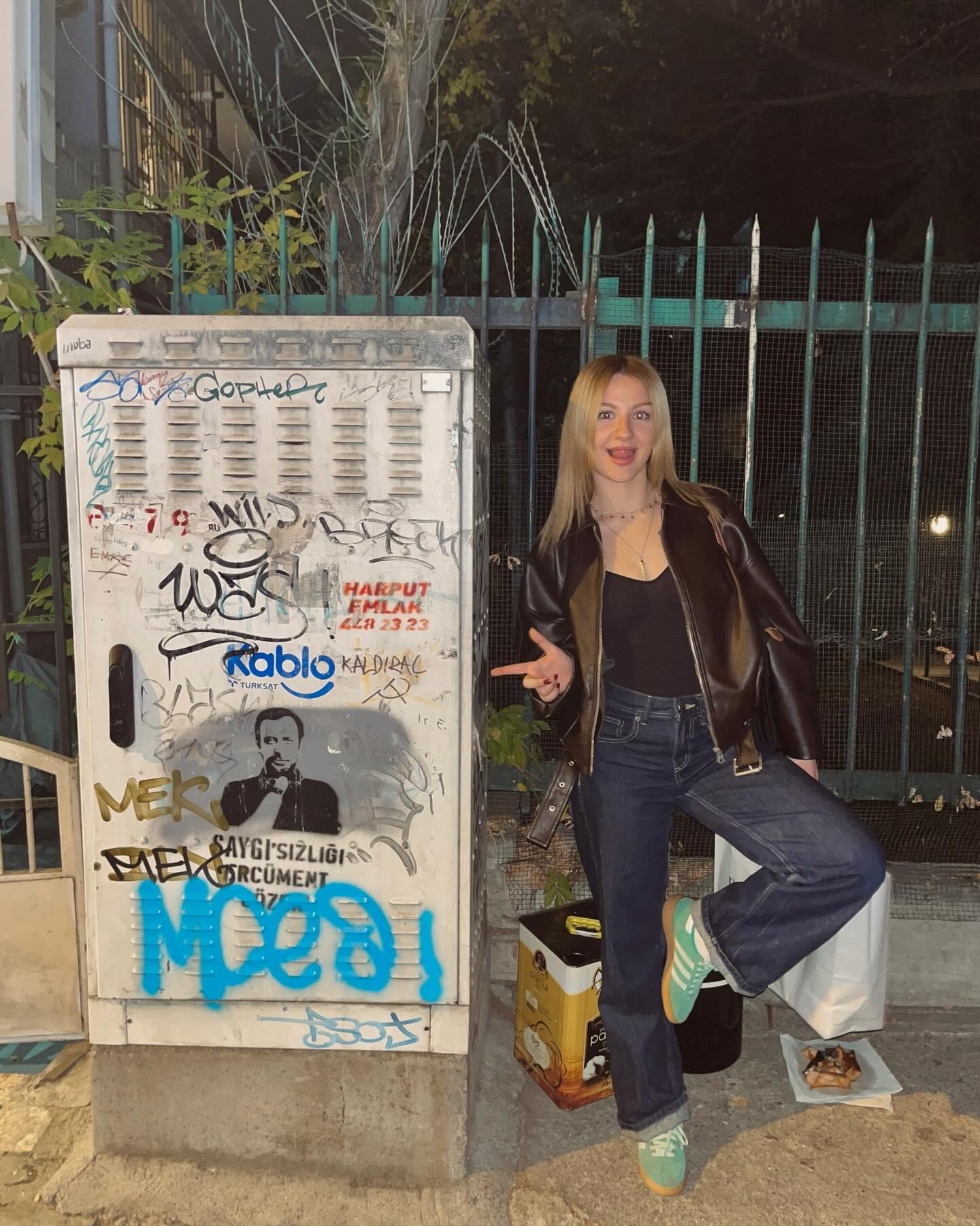 Instagram/Meryem Cabbaroglu