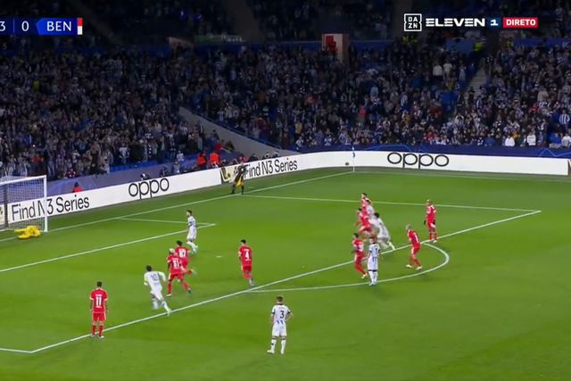 Podia ser ainda pior para o Benfica: Real Sociedad falha penálti (vídeo)