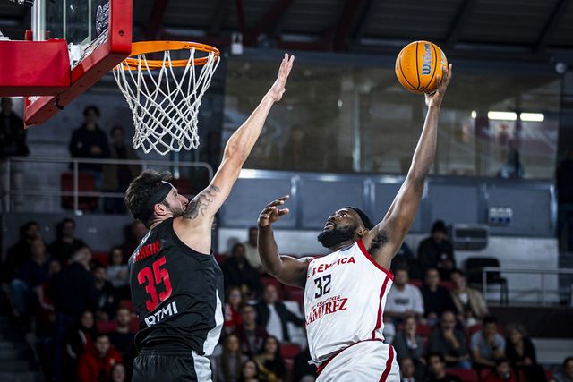 Benfica com apagão na Champions