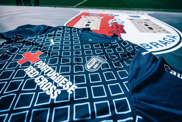 SC Braga vai vestir o 'logo' da Cruz Vermelha na Champions