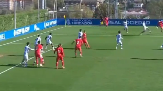 Youth League: Golaço de João Rego fez sonhar Benfica (vídeo)