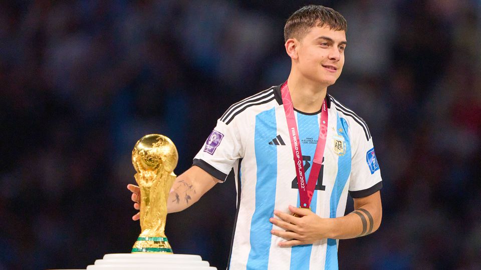 Dybala e a final do Mundial: «Tinha 5 chamadas de Mourinho, liguei-lhe antes de ligar à minha mãe»