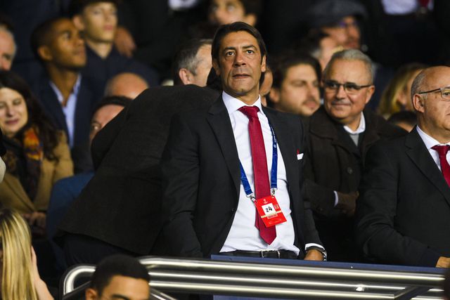 Benfica pede desculpa pelo arremesso de tochas no jogo com a Real Sociedad