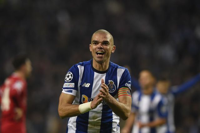 Pepe volta ao Emirates 17 anos e meio depois