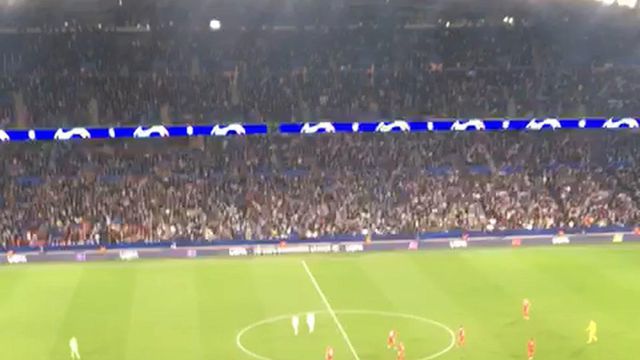 Equipa do Benfica assobiada ao despedir-se dos adeptos (vídeo)