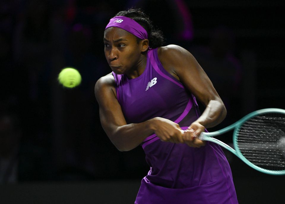 Coco Gauff e Zheng Qinwen estreiam-se na final das WTA Finals