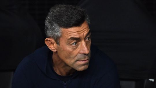 Caixinha pede reencontro com ex-Estoril e V. Guimarães