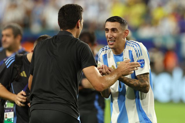 Scaloni: «Di María é uma figura incrível, estava mortinho por ser convocado»