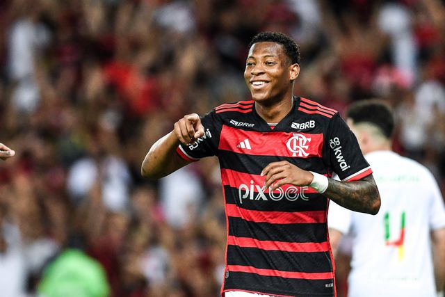 Ex-Sporting acusado de traição pela ex-namorada e conversas são divulgadas