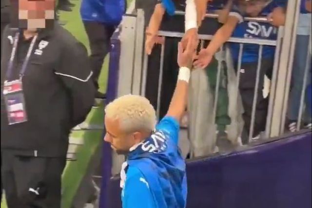 Vão-se os dedos, ficam as 'fake news': Neymar reage ao vídeo do anel roubado